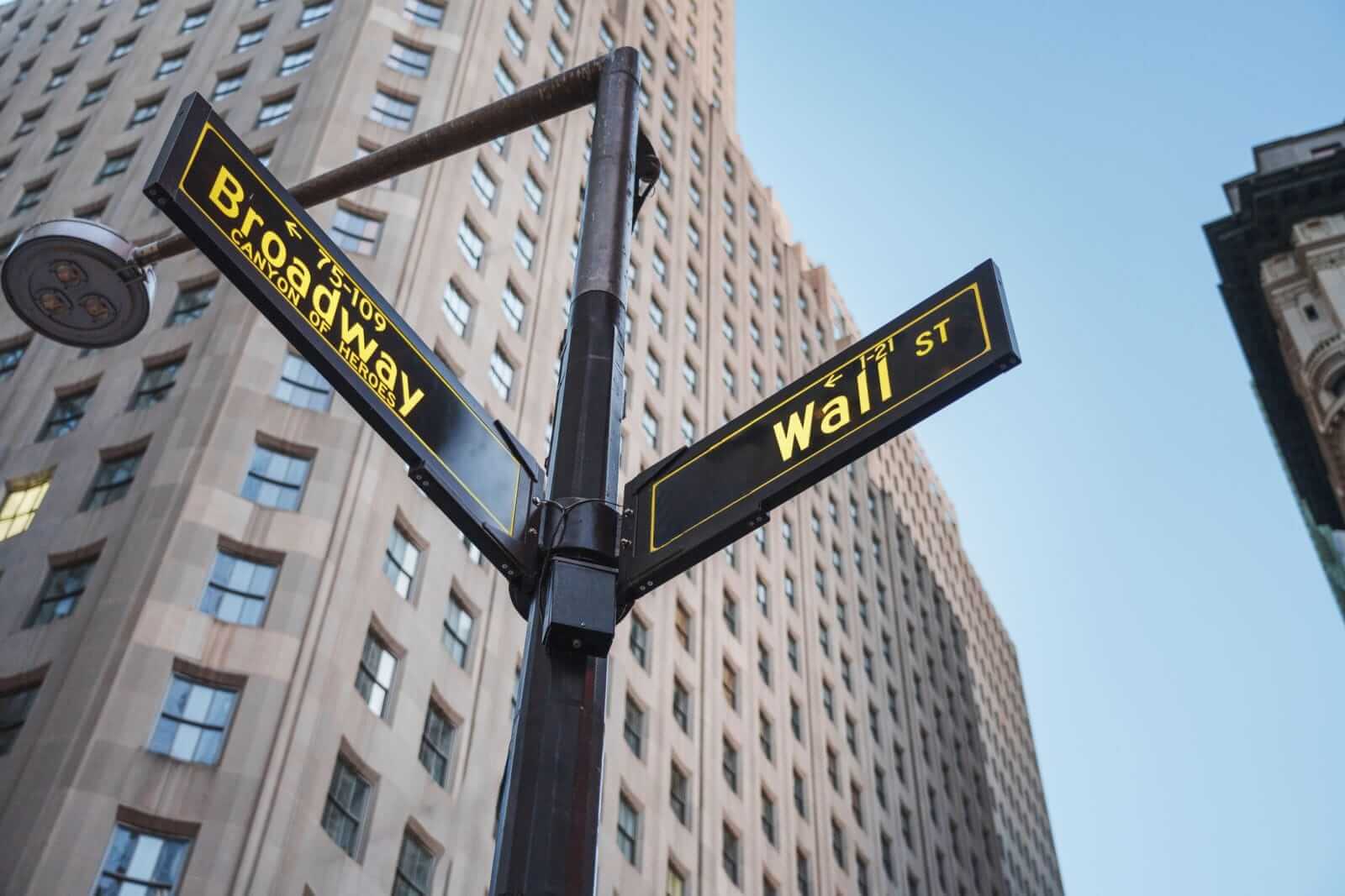 Stocks Mixed as T-Note Yields Rise