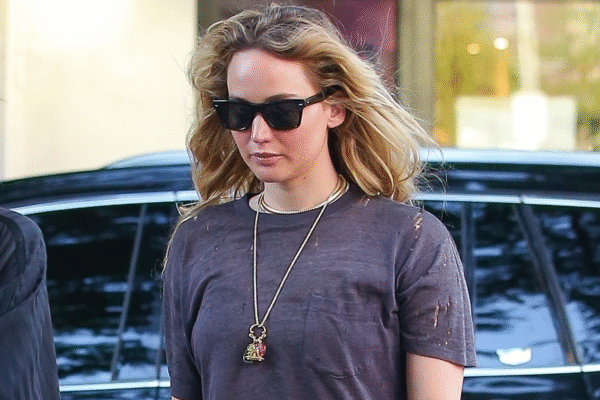 Jennifer Lawrence pulled off the skirt over pants trend in NYC