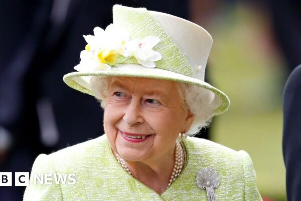 Queen Elizabeth II's fashion to go on show in Palace exhibition