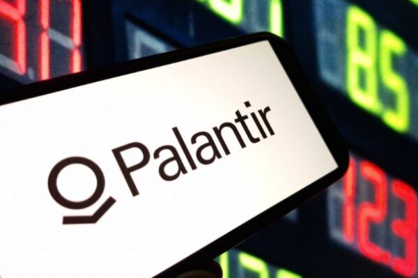 PLTR, SMCI, NFLX: The Best-Performing Stocks During the Year’s First Half