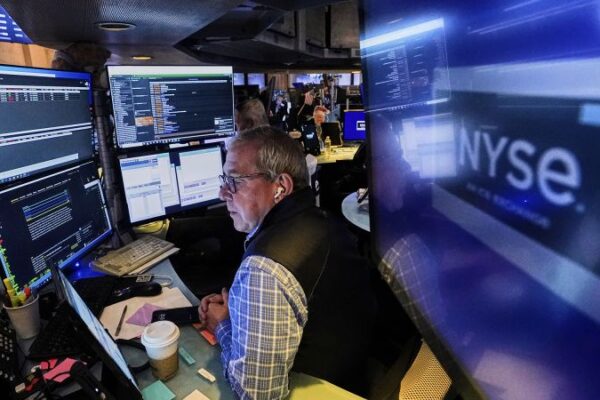 Dow approaches new record and S&P hits all-time high after stronger-than-expected jobs data