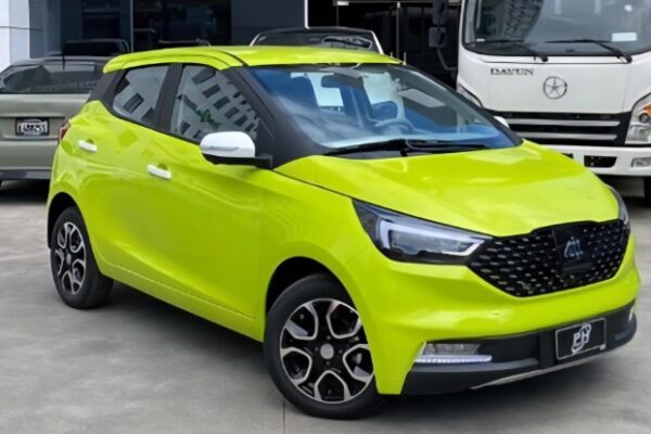 Cenntro ventures into car market with new Avantier Commuter EV