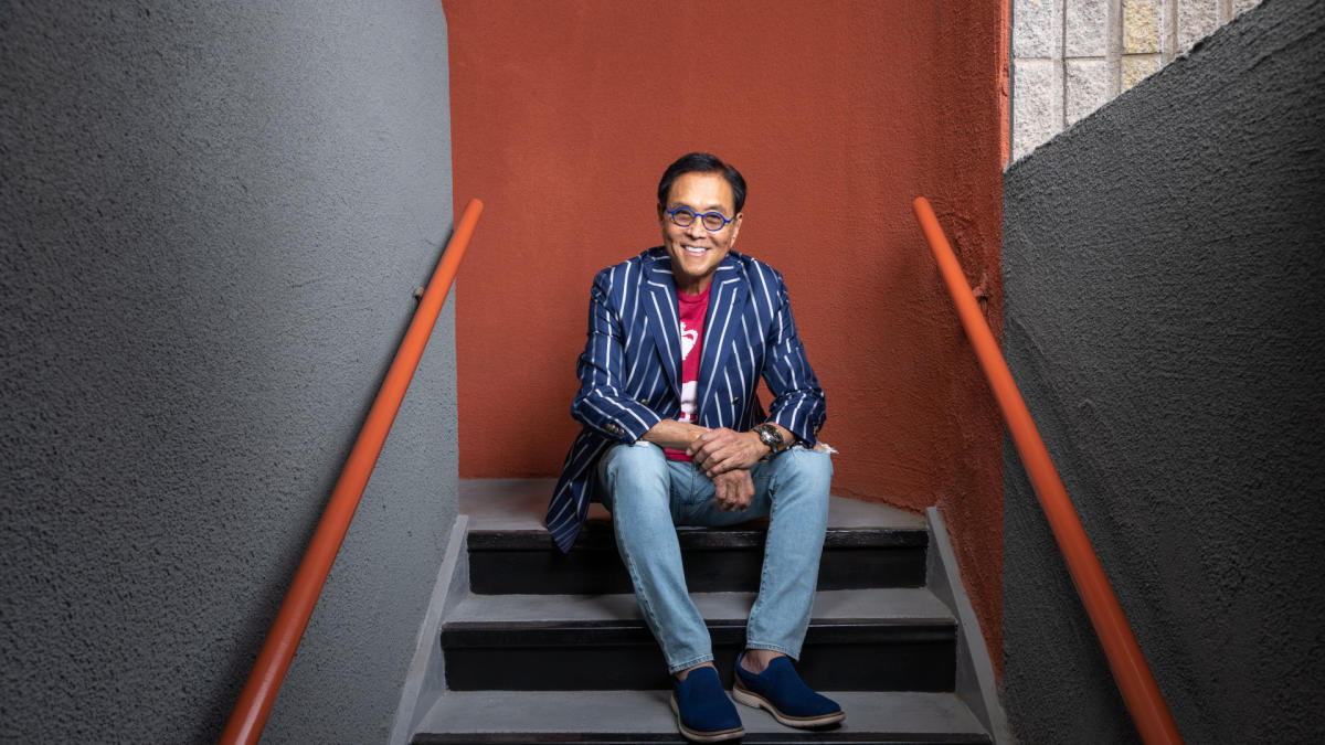 Why Robert Kiyosaki Says Bitcoin Is the ‘Biggest Opportunity’ for Investors