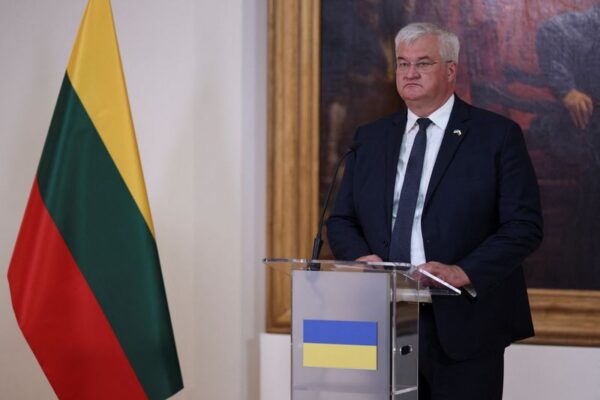 Kyiv accuses Russia of leaving Ukrainians stranded at Georgian border Yahoo news home