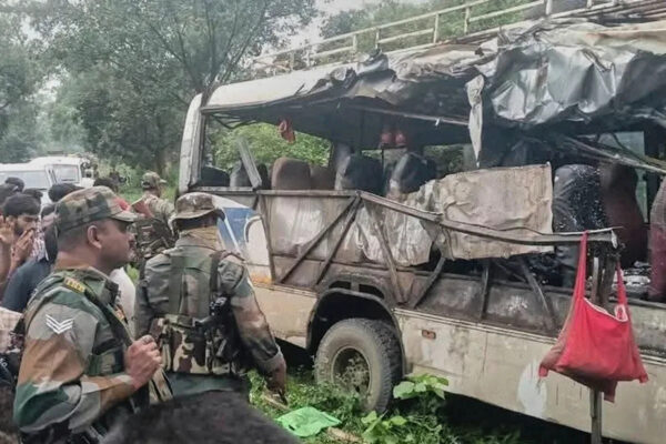 Bus accident in eastern India kills at least 5 pilgrims Yahoo news home