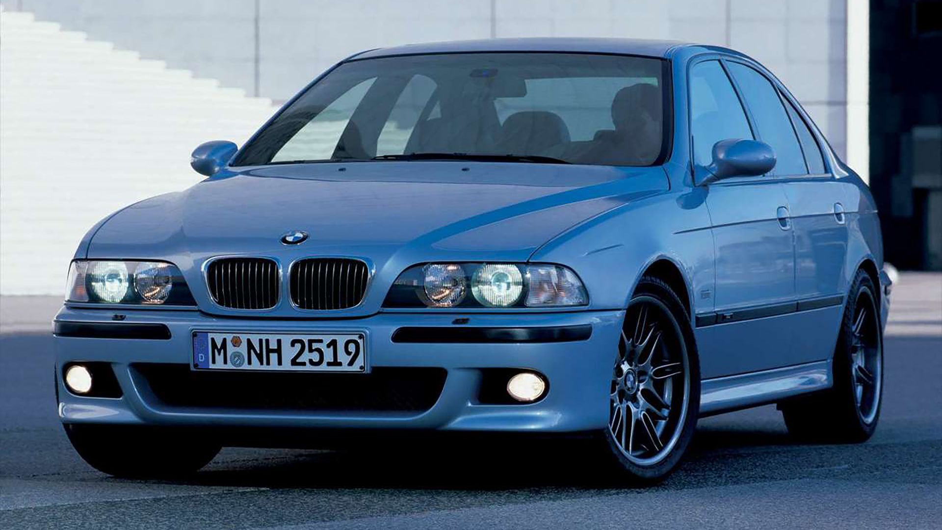 10 Times Automakers Used Celebrities In Their Commericals