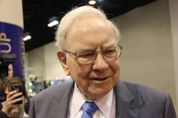 39.1% of Warren Buffett's $291 Billion Portfolio Is Invested in 3 Artificial Intelligence (AI) Stocks