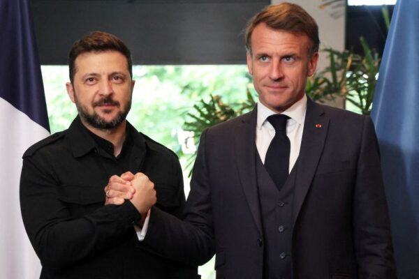 Zelenskiy says he discussed missile supplies, Mirage pilots training with Macron Yahoo news home