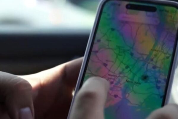 Apps help undocumented people avoid immigration agents and ICE raids