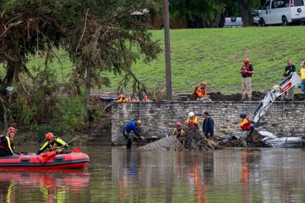 Search for missing flood victims continues in Texas
