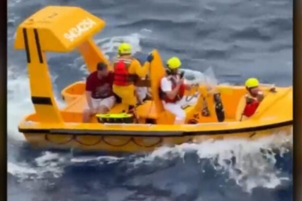Sheriff defends father who jumped in after daughter who fell from Disney cruise ship