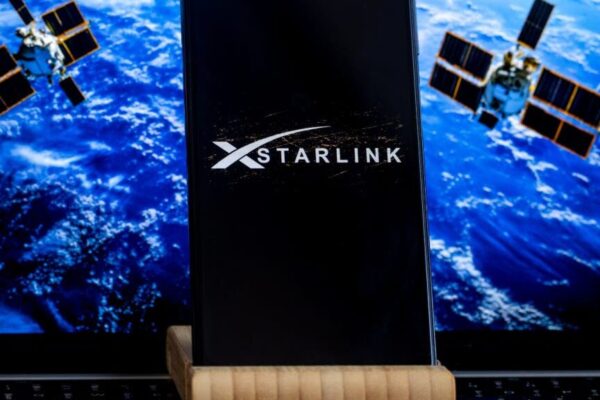 This Google-Backed Startup Wants Federal Billions To Beam Internet Through Air