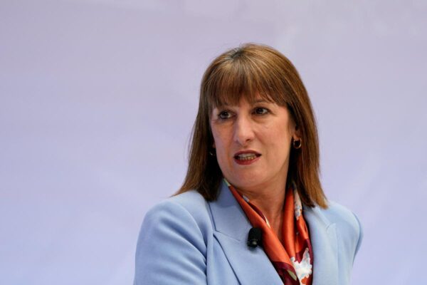 First-time buyers on £30k salary now able to apply for mortgage First-time buyers on £30k salary now able to apply for mortgage