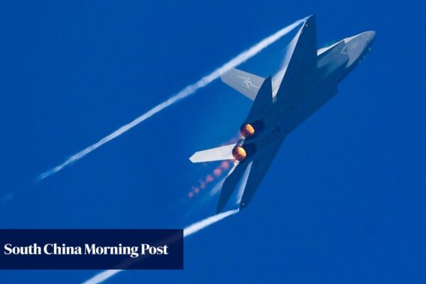 Fifth-generation fighters make cameo appearance as China unveils production facilities Fifth-generation fighters make cameo appearance as China unveils production facilities