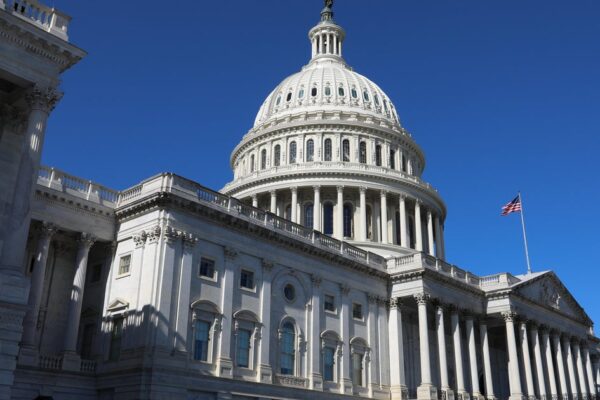 What happens if there's a tie vote in the House?