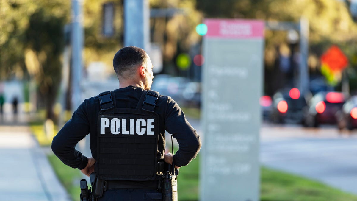 My Guide to Discussing Police or ICE Raids on Your Ring and Nextdoor Apps