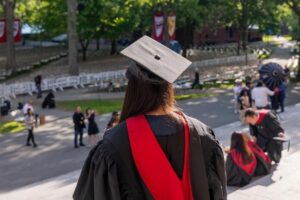College grad unemployment surges as employers replace new hires with AI