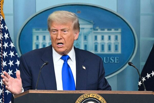 Federal judge to pause Trump's birthright citizenship order in class action suit