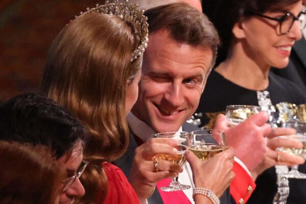 Kate Middleton Receives Wink from French President Macron at State Banquet