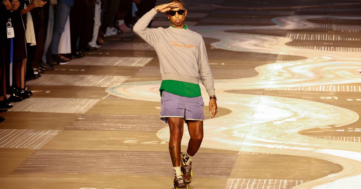 Black Celebrities at Paris Fashion Week | News