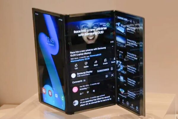Samsung Tri Fold Foldable phone concept