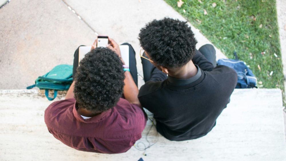 Rep. Deluzio reaches out to local districts about phones in schools