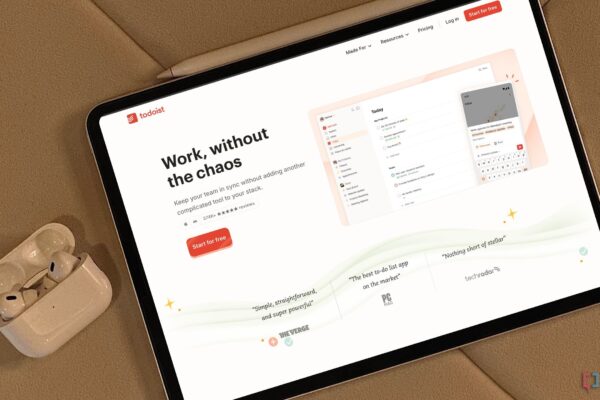 I ditched Google Tasks for this app, and I actually feel organized now