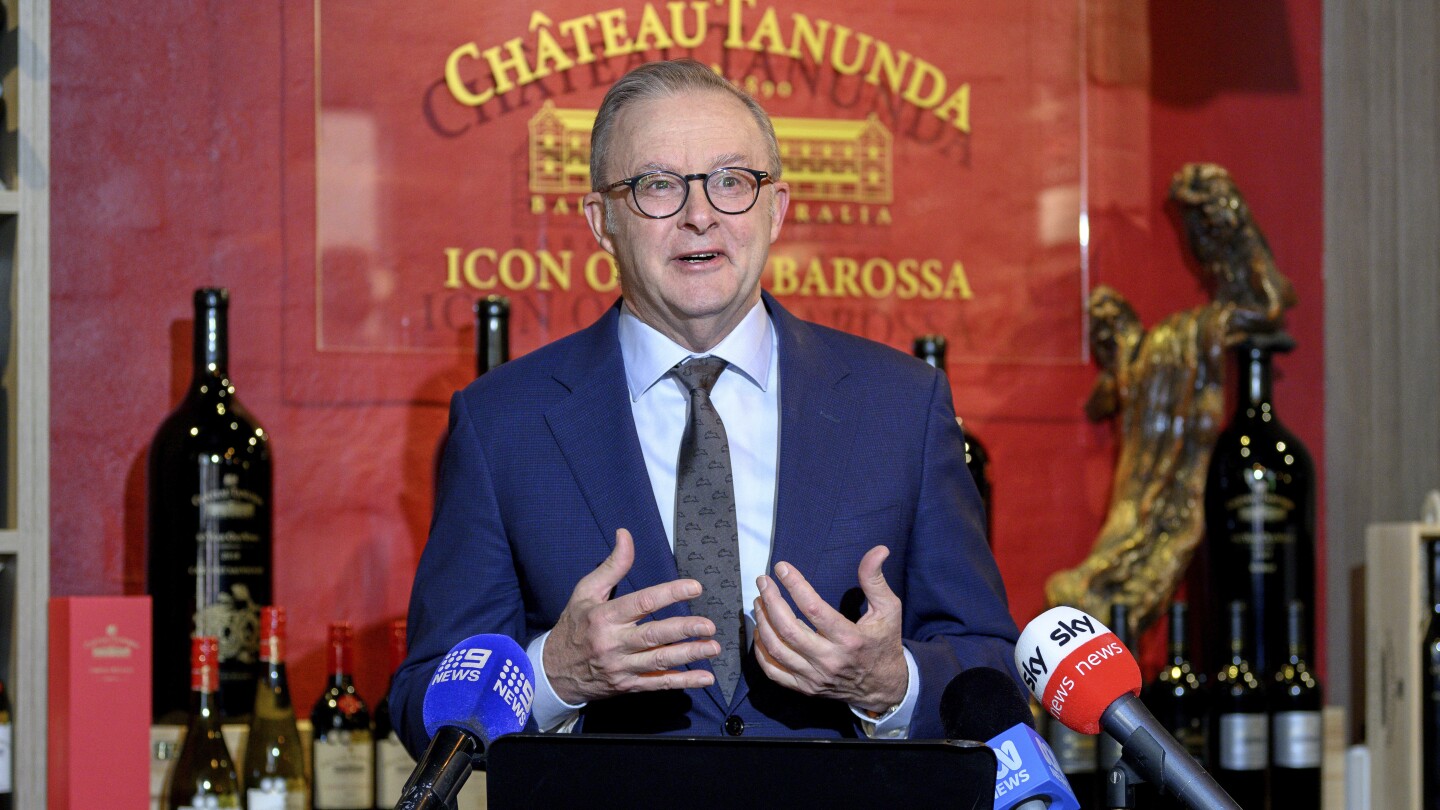 Australia PM Albanese kicks off China visit focused on trade