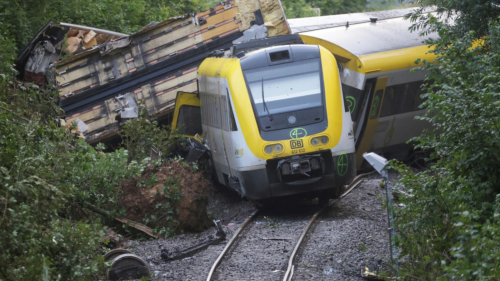 Train derailment that killed 3 in Germany apparently was caused by landslide