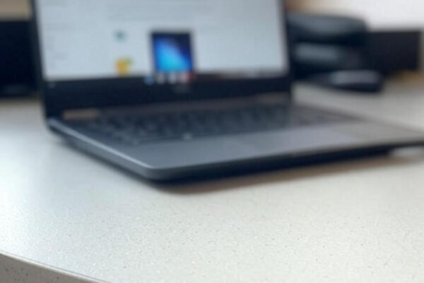 Chromebook Users Hit by Vanishing Google Play Store and Android Apps