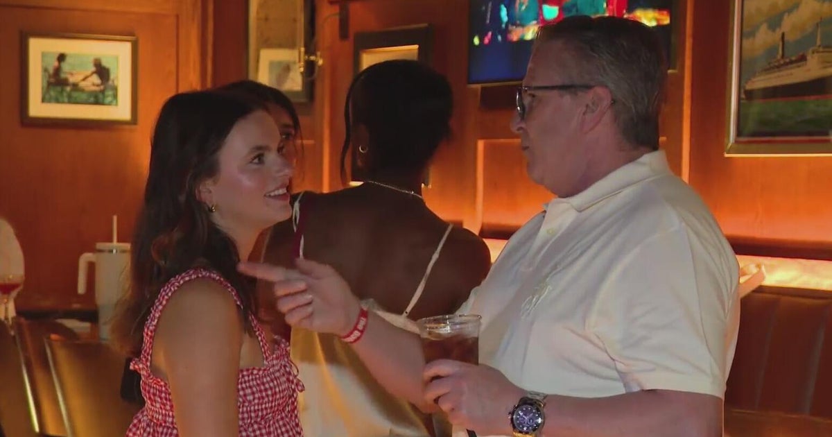 Dallas singles ditch dating apps for viral Katy Trail meetups