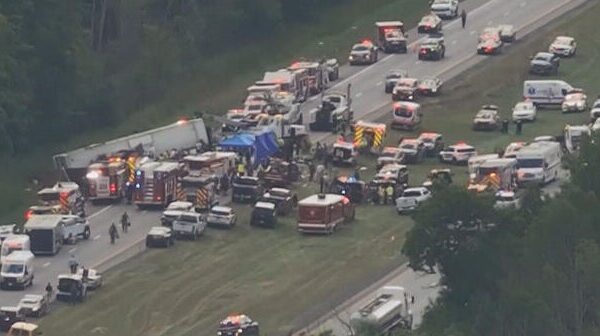 8/22: CBS Evening News - CBS News