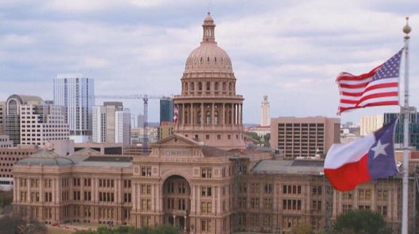 8/23: CBS Weekend News - CBS News