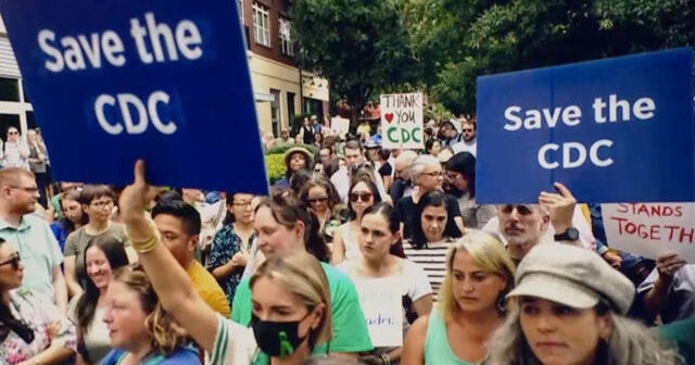 8/28: CBS Evening News Plus