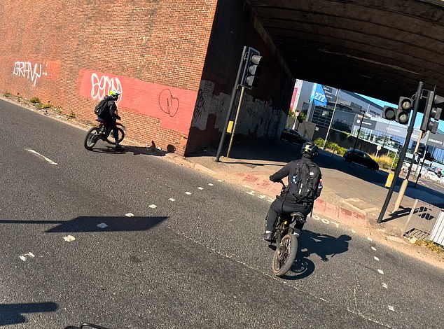Controversial vigilante Cycling Mikey filmed himself confronting two suspected mobile phone thieves after a supposed theft in Chiswick