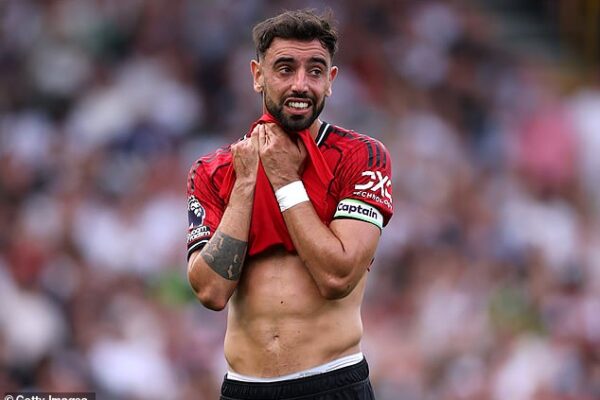 Manchester United must stick with Bruno Fernandes as their captain despite his poor Sunday