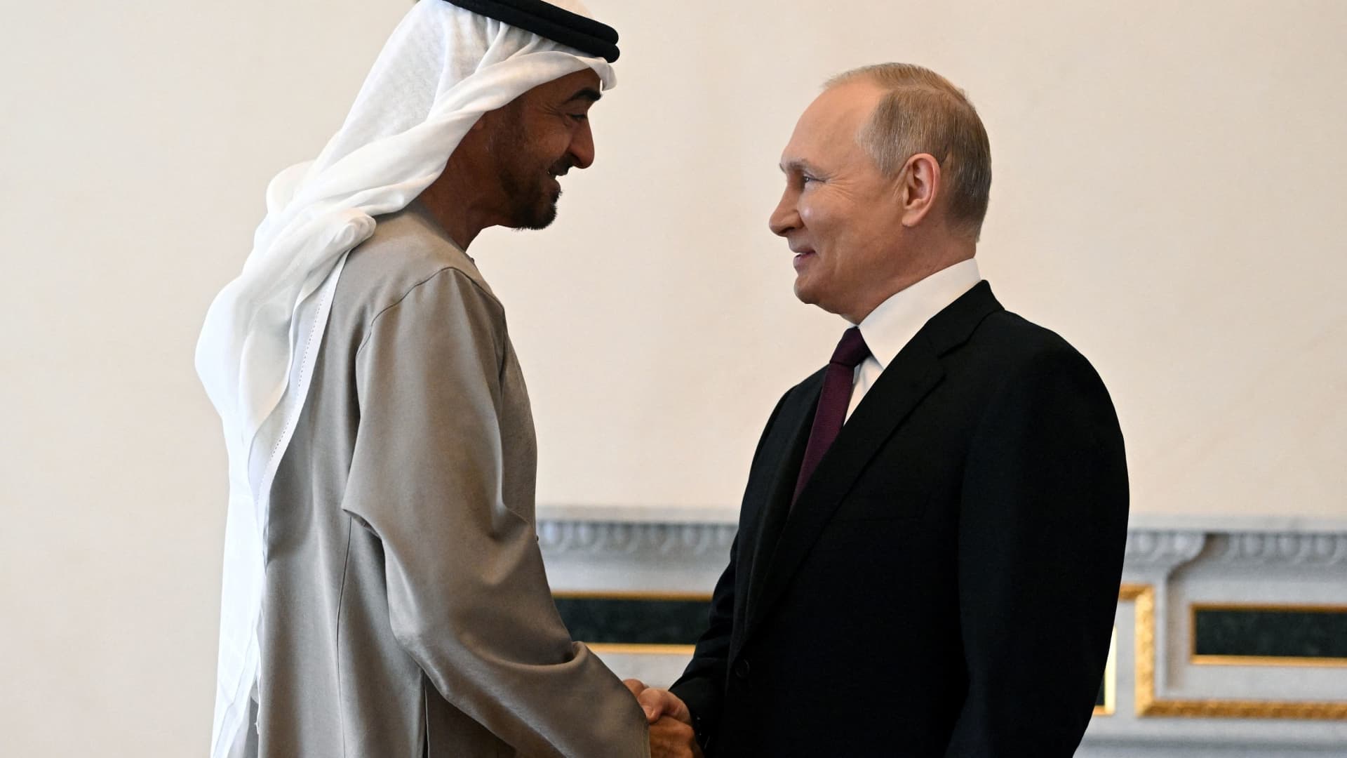Russia and UAE double down on trade, testing U.S. limits
