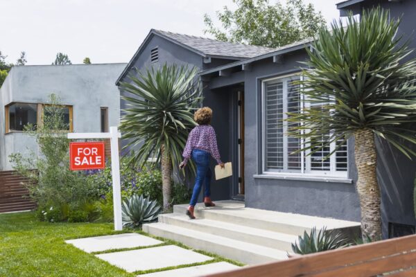 How to know it's time to refinance a mortgage