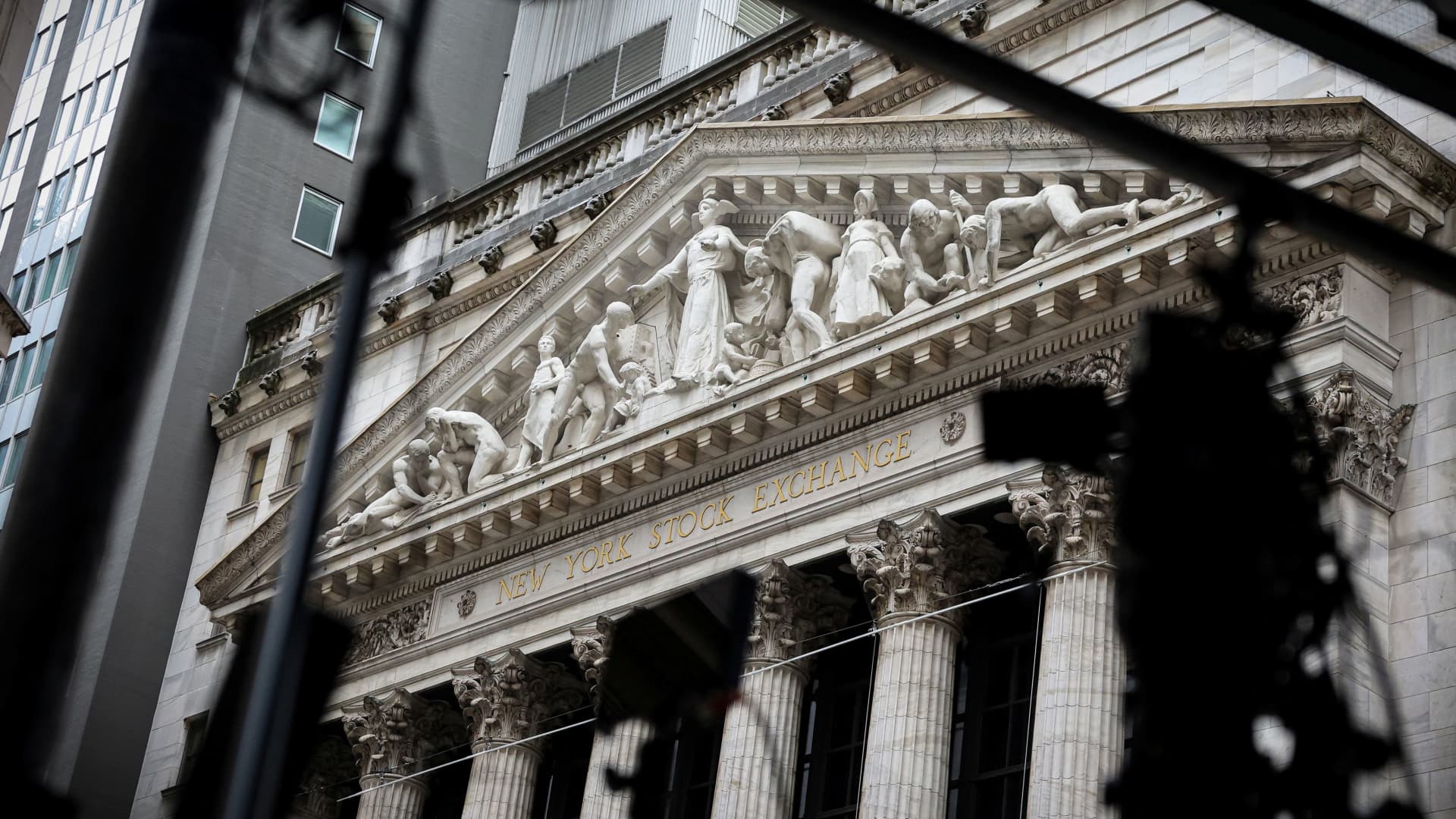The stock market had a tough week but a great month. Here's what happened