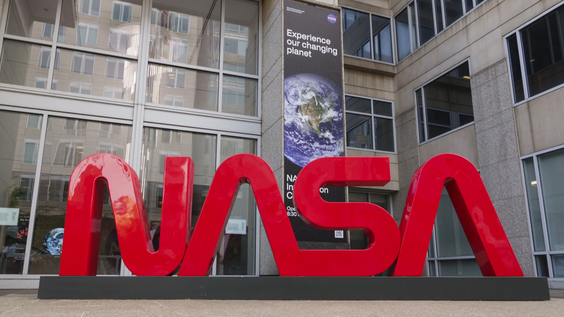 NASA aims to beat China and Russia in race to build a nuclear reactor on the moon