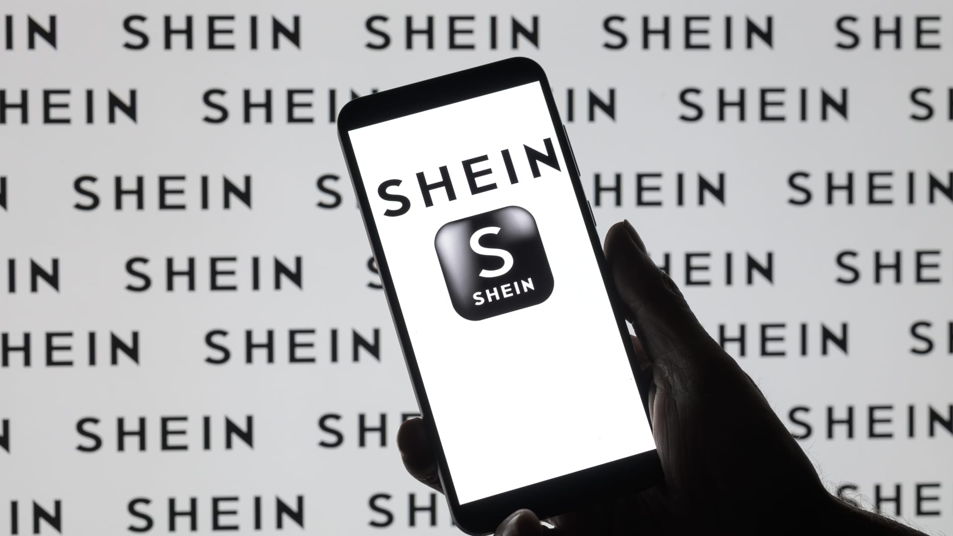 Shein reportedly weighs moving back to China to gain approval for Hong Kong IPO