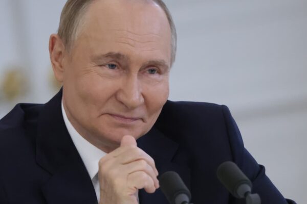 Putin wants a photo op with Trump, says EU foreign policy chief