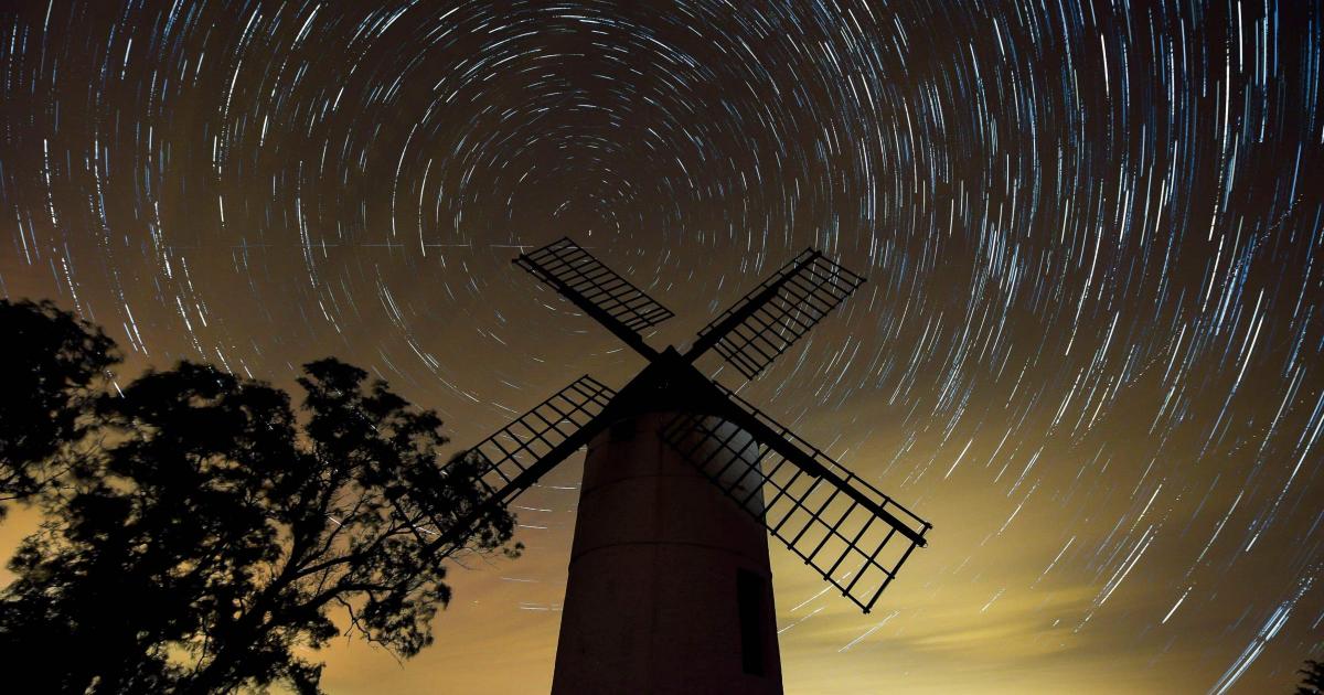 Shooting stars visible across the UK in annual Perseid meteor shower