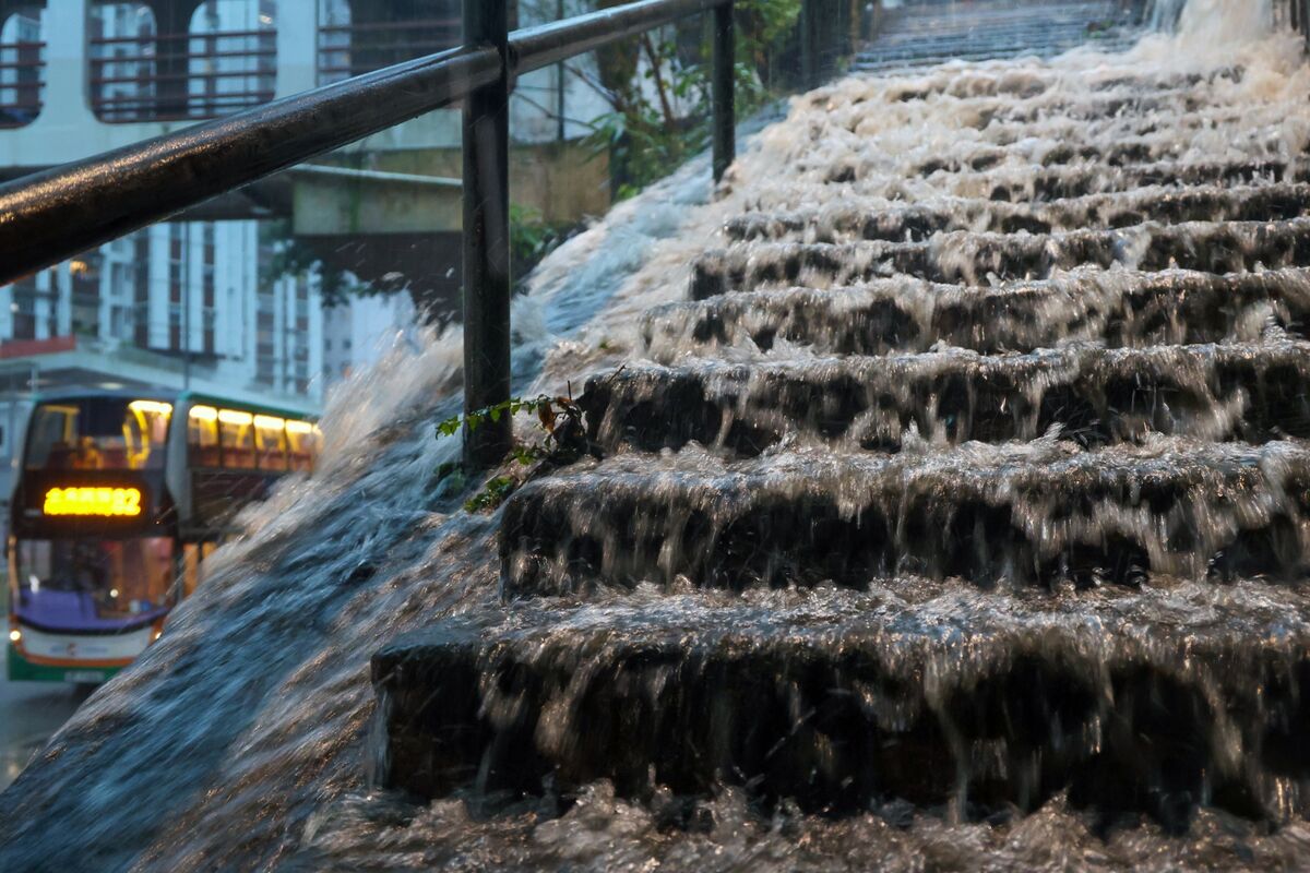 Why Hong Kong Got So Much Rain So Quickly and So Suddenly