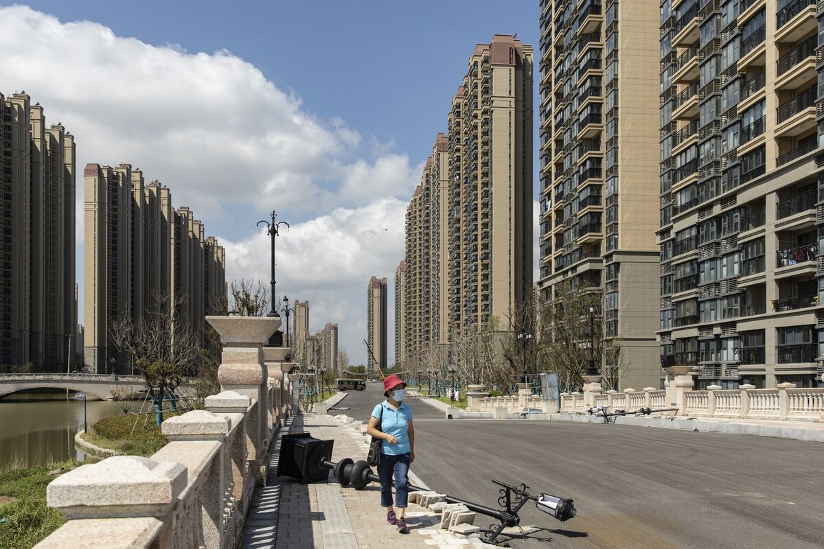 Evergrande Liquidators Hire UBS, Citic to Sell $1.1 Billion Unit