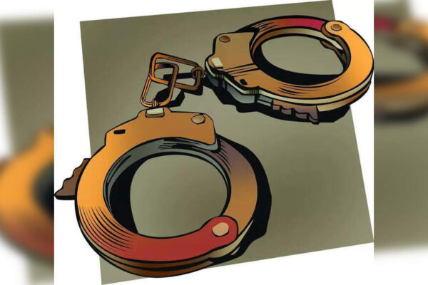 MBA student arrested for stealing mobile phones from company in Delhi | Delhi News MBA student arrested for stealing mobile phones from company in Delhi | Delhi News
