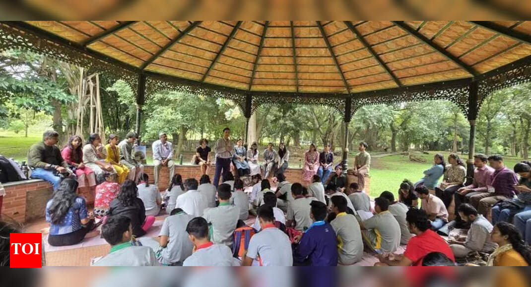 Are you going through ‘no-mobile-phone phobia’? | Bengaluru News