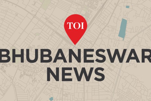Cops return 51 mobile phones to owners | Bhubaneswar News