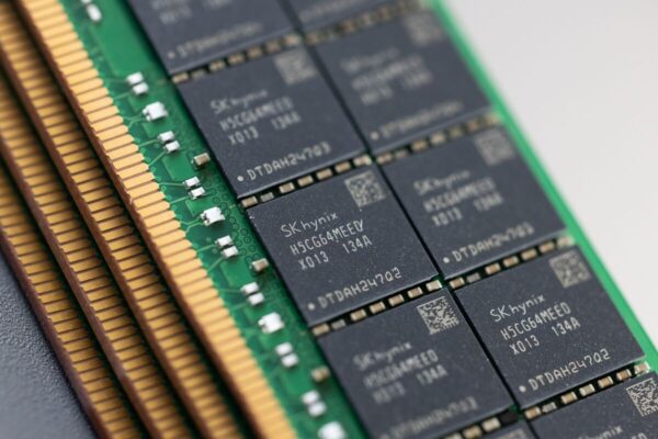 Trump Administration Removes China Tech Waivers for Intel, Samsung, SK Hynix Trump Administration Removes China Tech Waivers for Intel, Samsung, SK Hynix