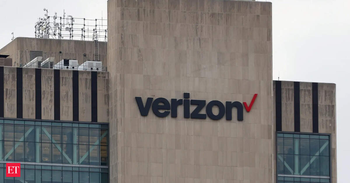 verizon no service issue: Verizon Outage: How to fix SOS mode-only issue explained for users